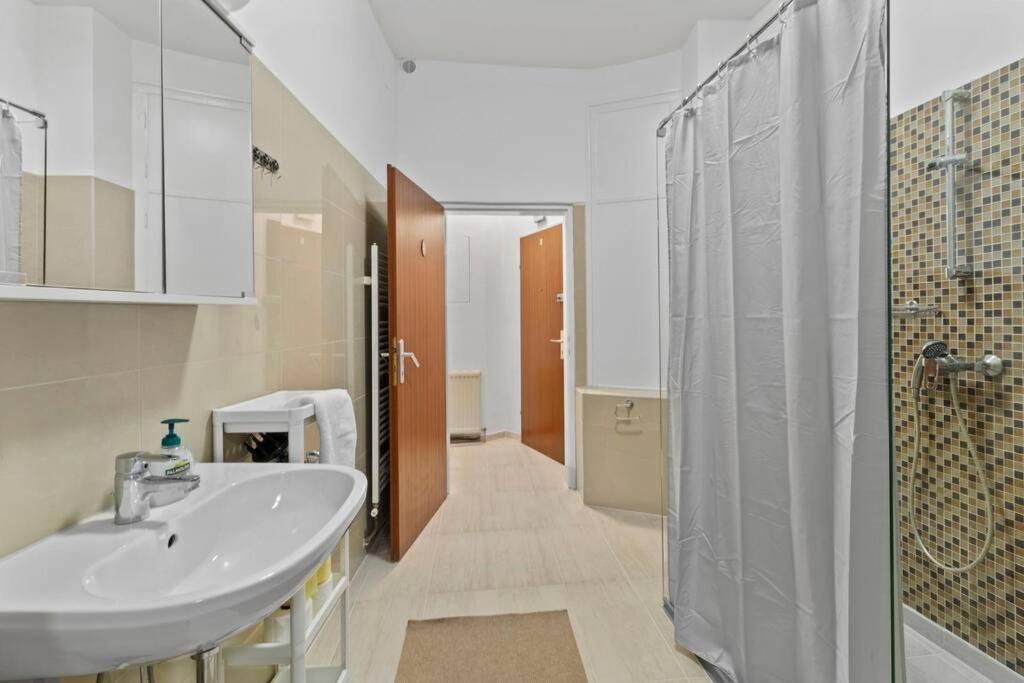 Modern Apartment Close To Center - 2Br Viena Exterior foto